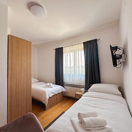Rooms Enter Ogulin Ostarije Esterno foto
