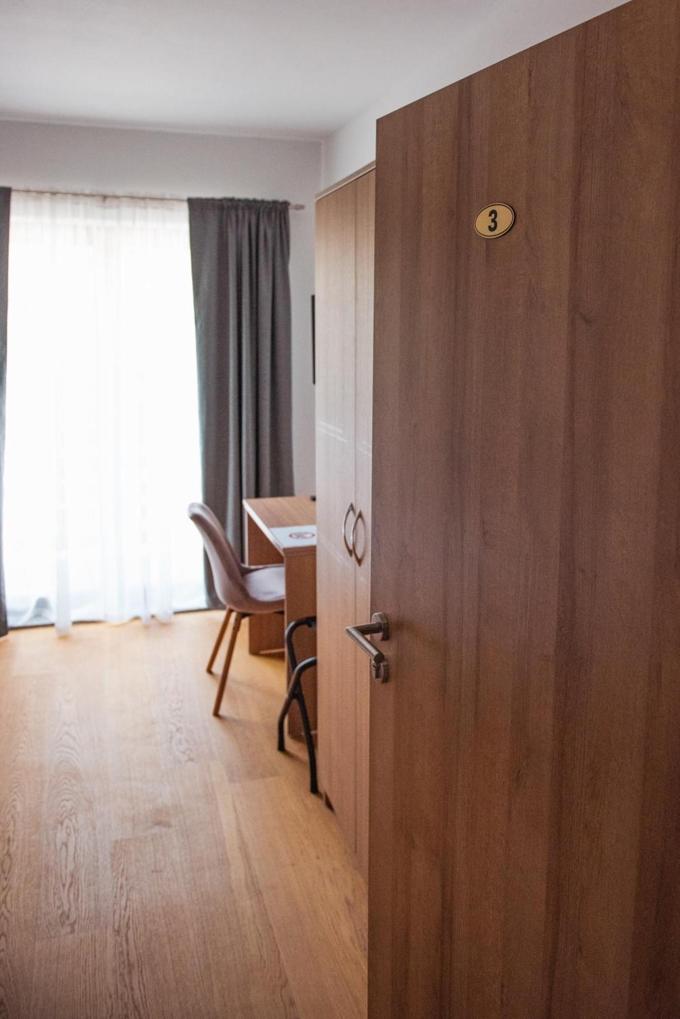Rooms Enter Ogulin Ostarije Esterno foto